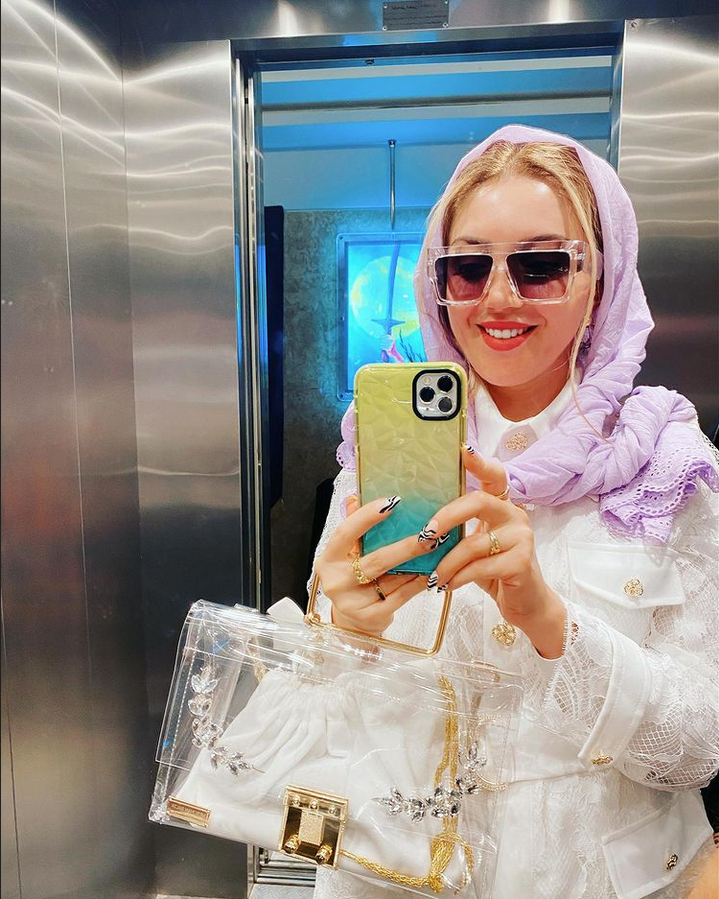 تیپ و استایل بی نظیر عایشه گل سوار پراید در تهران