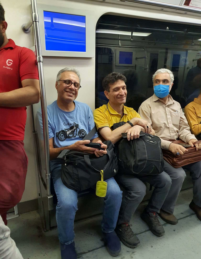 حضور جنجالی عمو فیتیله‌ای‌ ها در مترو 