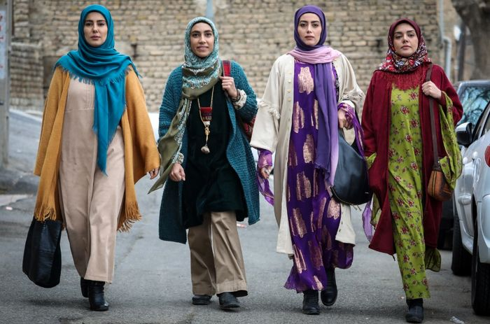 دختران معروف سریال نون خ کنار پدر از خودشان معروف تر / حتما ببینید !!