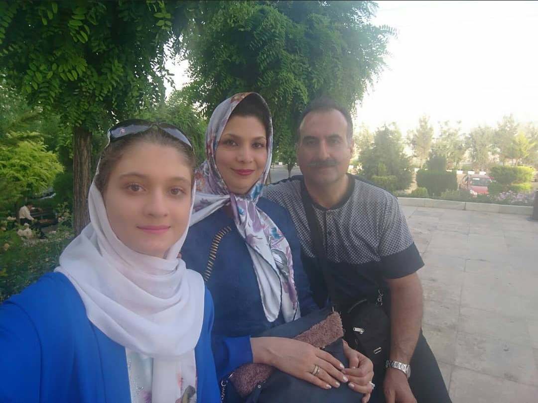 چهره جدید مجری محبوب کودک و نوجوان کنار همسر سن و سال دارش !!