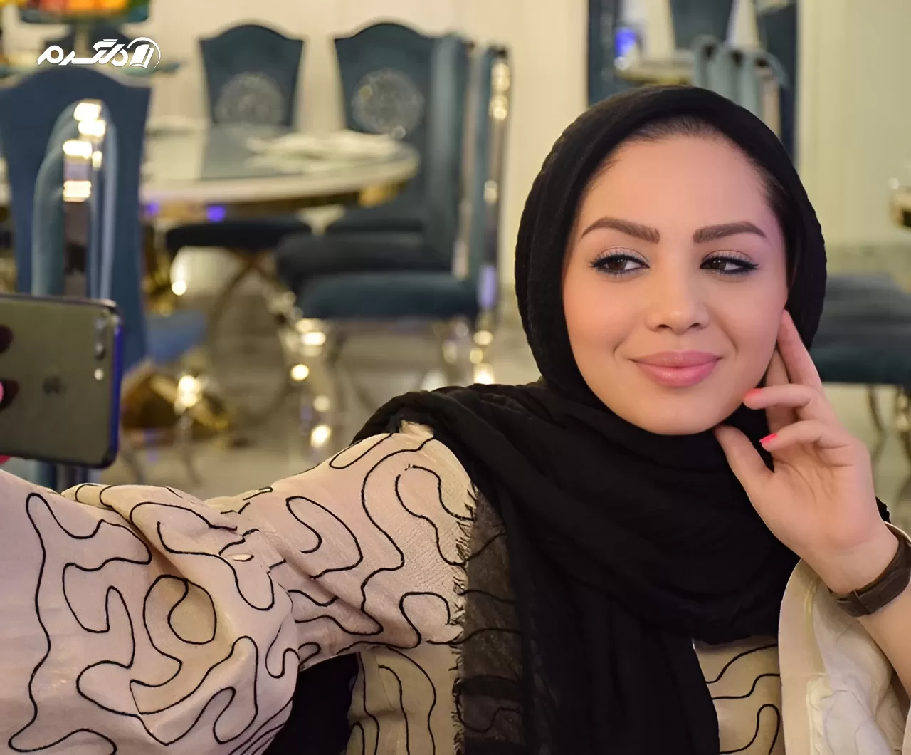 مبینا نصیری 