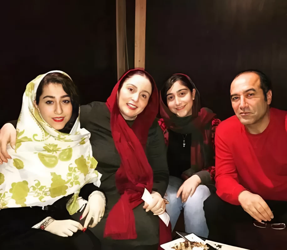 خانواده ژاله صامتی