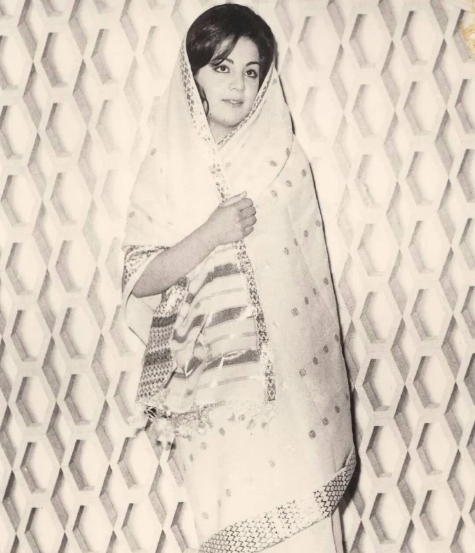 جوانی زهره حمیدی