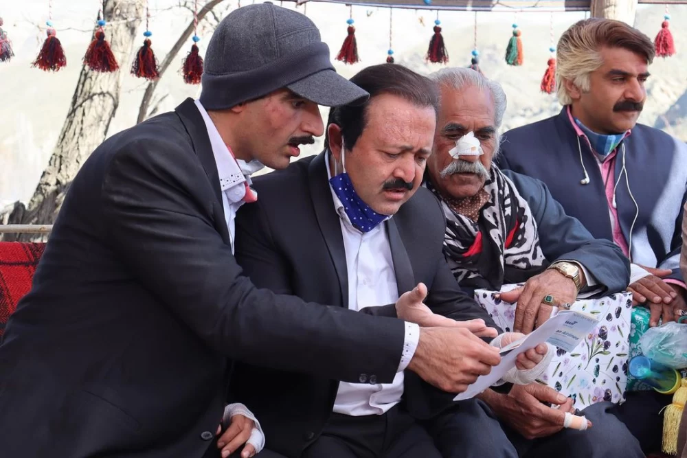 کودکی بازیگر نون خ