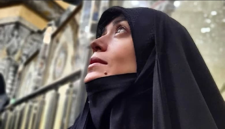 صحبت های خلبانی الهام چرخنده با کدهای سری در یک هواپیما !!