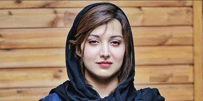 مادر روشنک گرامی