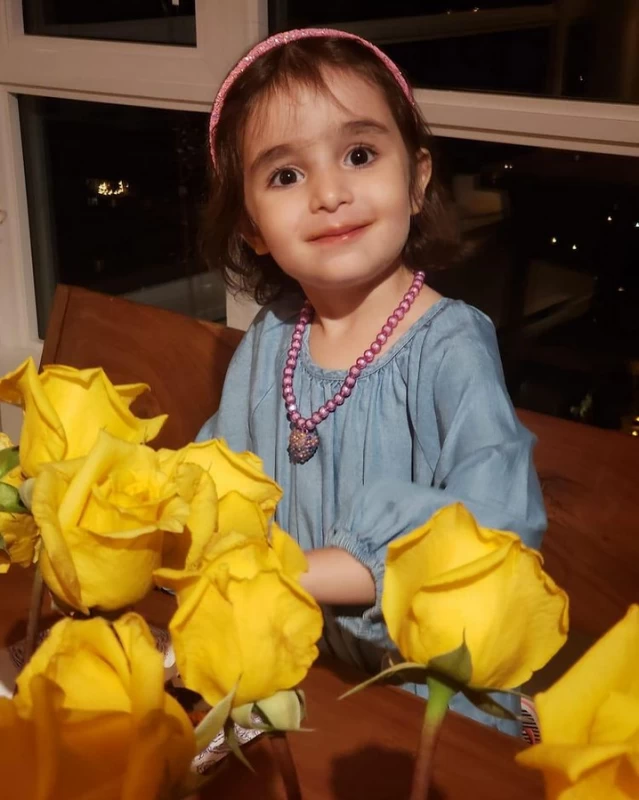 بازیگر آکتور از زیبایی ارثی در خاندانش رونمایی کرد !!!