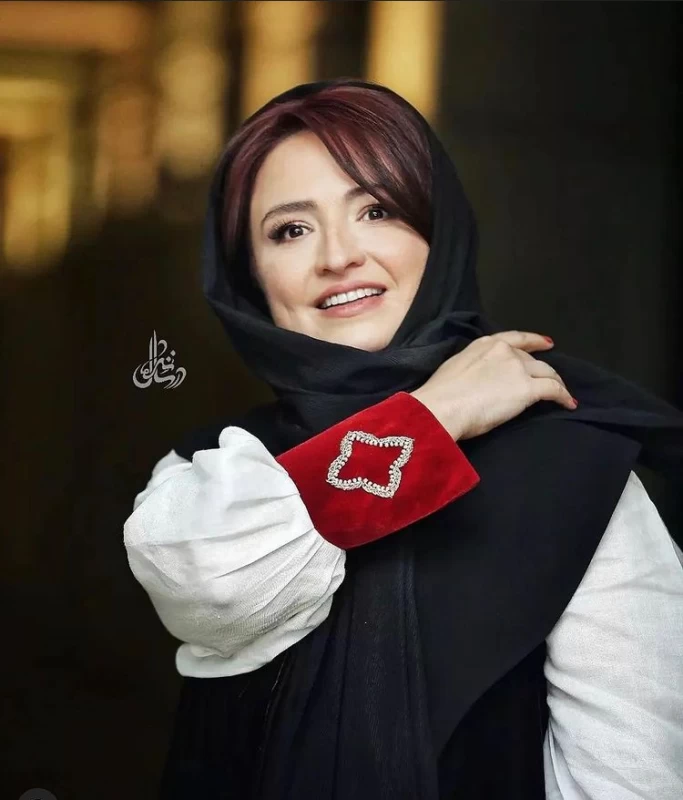 بازیگر آکتور از زیبایی ارثی در خاندانش رونمایی کرد !!!