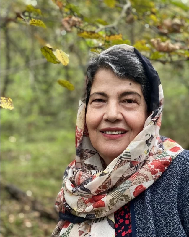 مادر شبنم مقدمی