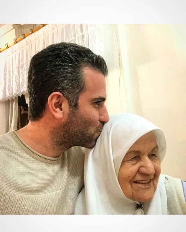 هوتن شکیبا