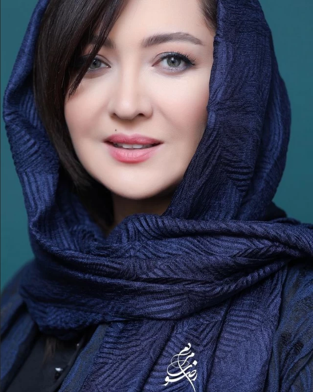 خواهر نیکی کریمی