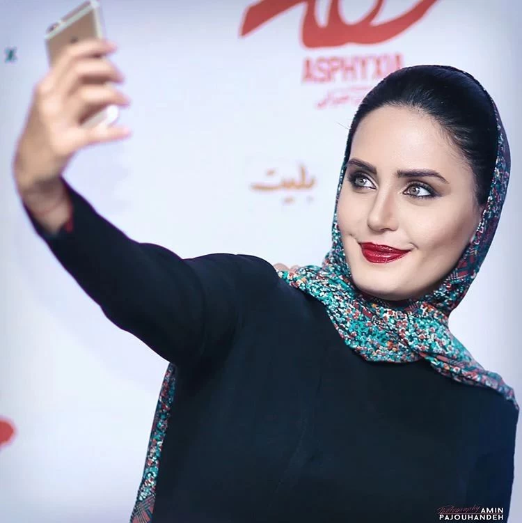 الناز شاکردوست