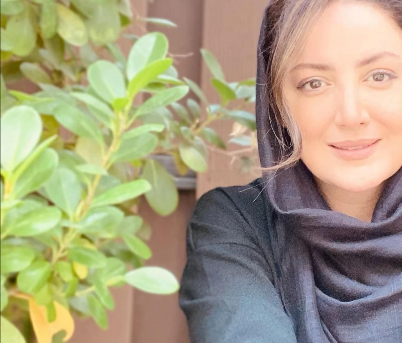 مادر آمریکایی و چشم رنگی ”شیلا خداداد ” با چهره ای زیباتر از دختر معروفش !!