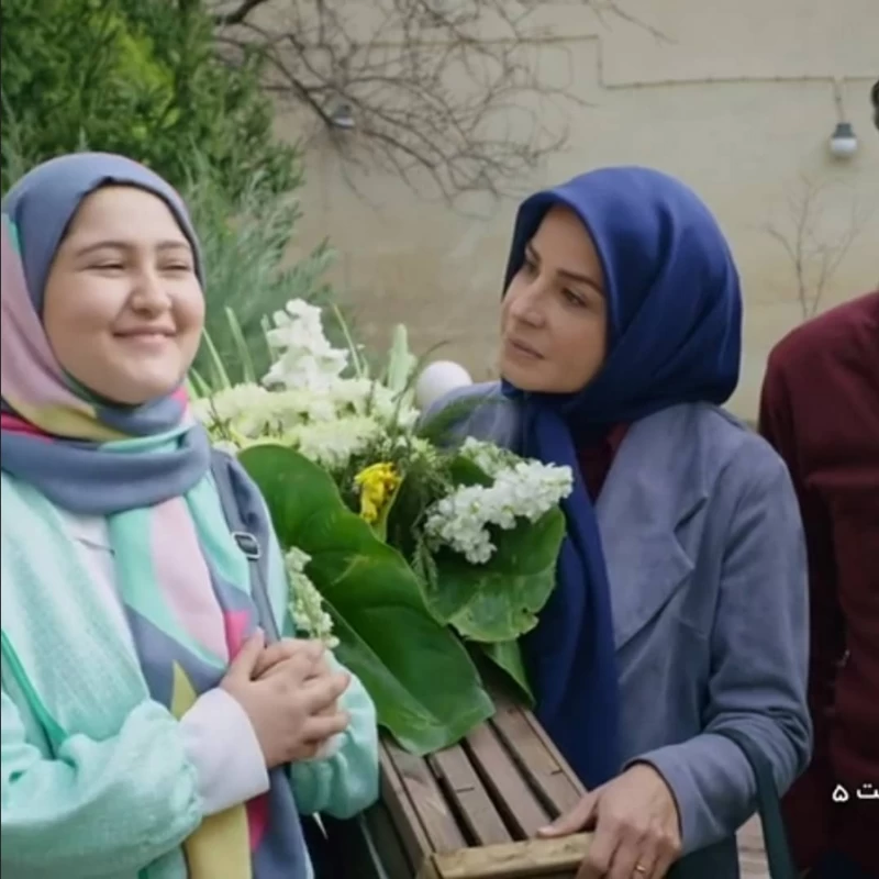 چهره شوکه کننده یاس نوروزی خارج از صداوسیما در آستانه 20 سالگی !!