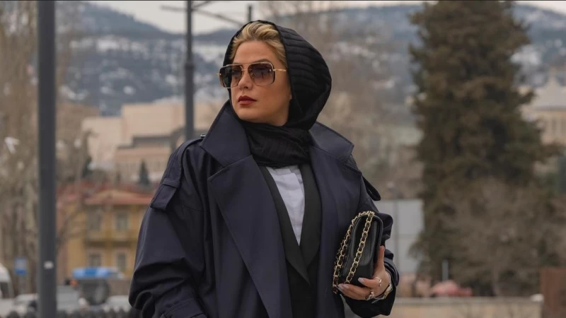 طناز طباطبایی