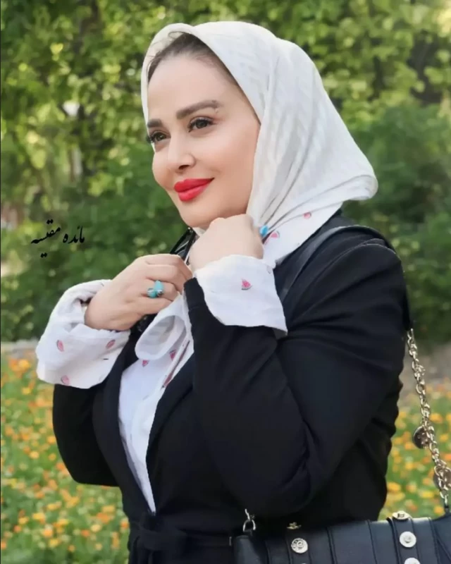 سِت چشمگیر بهاره رهنما در مراسم نکوداشت آتیلا پسیانی !!