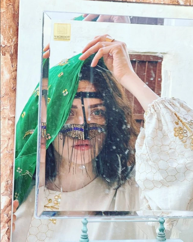 جایگزین نارنگی بعد از مرگش این کوچولوی ریزه میزه شد !!