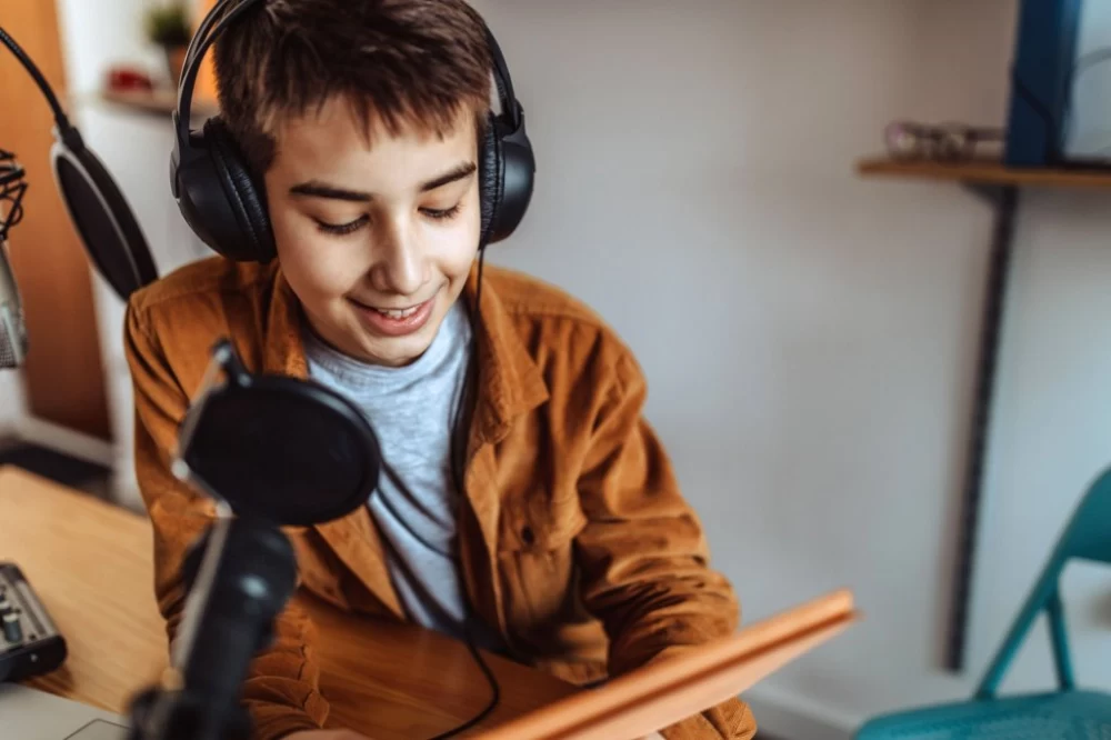 مجری گری روز دانش آموز