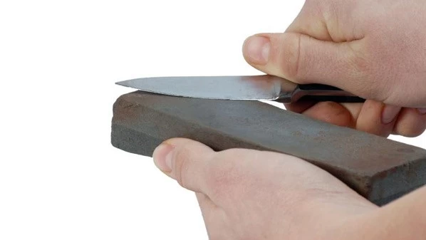 چگونه چاقو را در 1 دقیقه تیز کنیم ؟