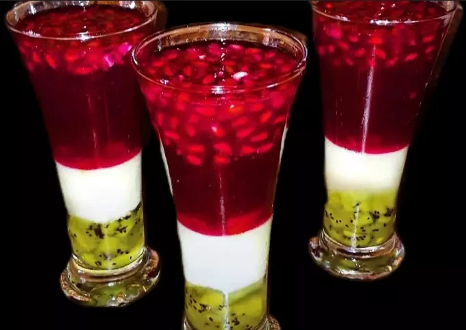 ژله شب یلدا لیوانی