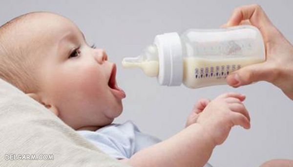 مخلوط شیرمادروشیرخشک | عوارض مصرف همزمان شیر مادر و شیر خشک | تغذیه همزمان نوزاد با شیرمادر و شیرخشک | ترکیب شیر مادر و شیر خشک