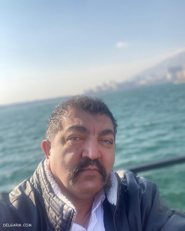 زندگینامه ساده‌شده‌ی احمد ایراندوست