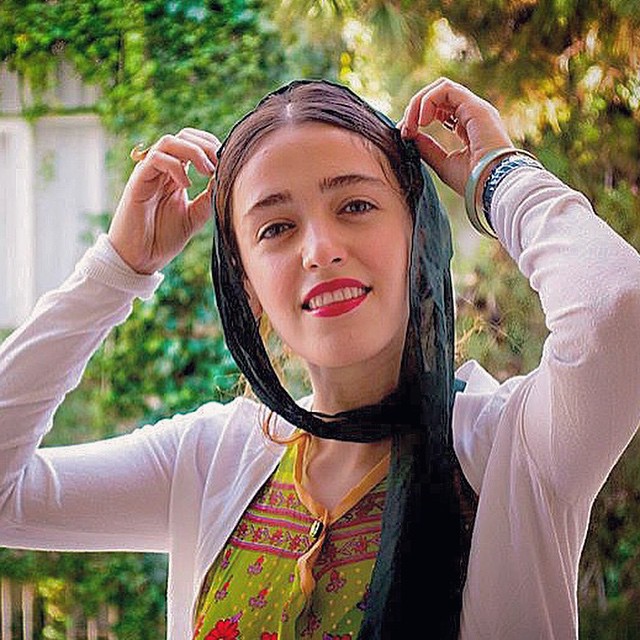 بیوگرافی فائزه علوی، اینستاگرام فائزه علوی، کشف حجاب فائزه علوی، عکس های فائزه علوی