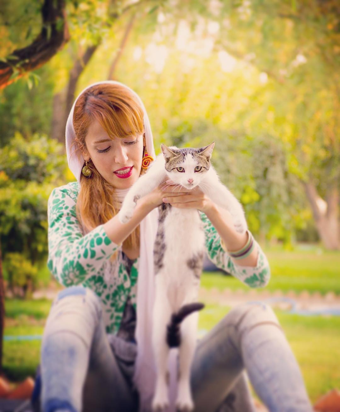 بیوگرافی فائزه علوی، اینستاگرام فائزه علوی، کشف حجاب فائزه علوی، عکس های فائزه علوی