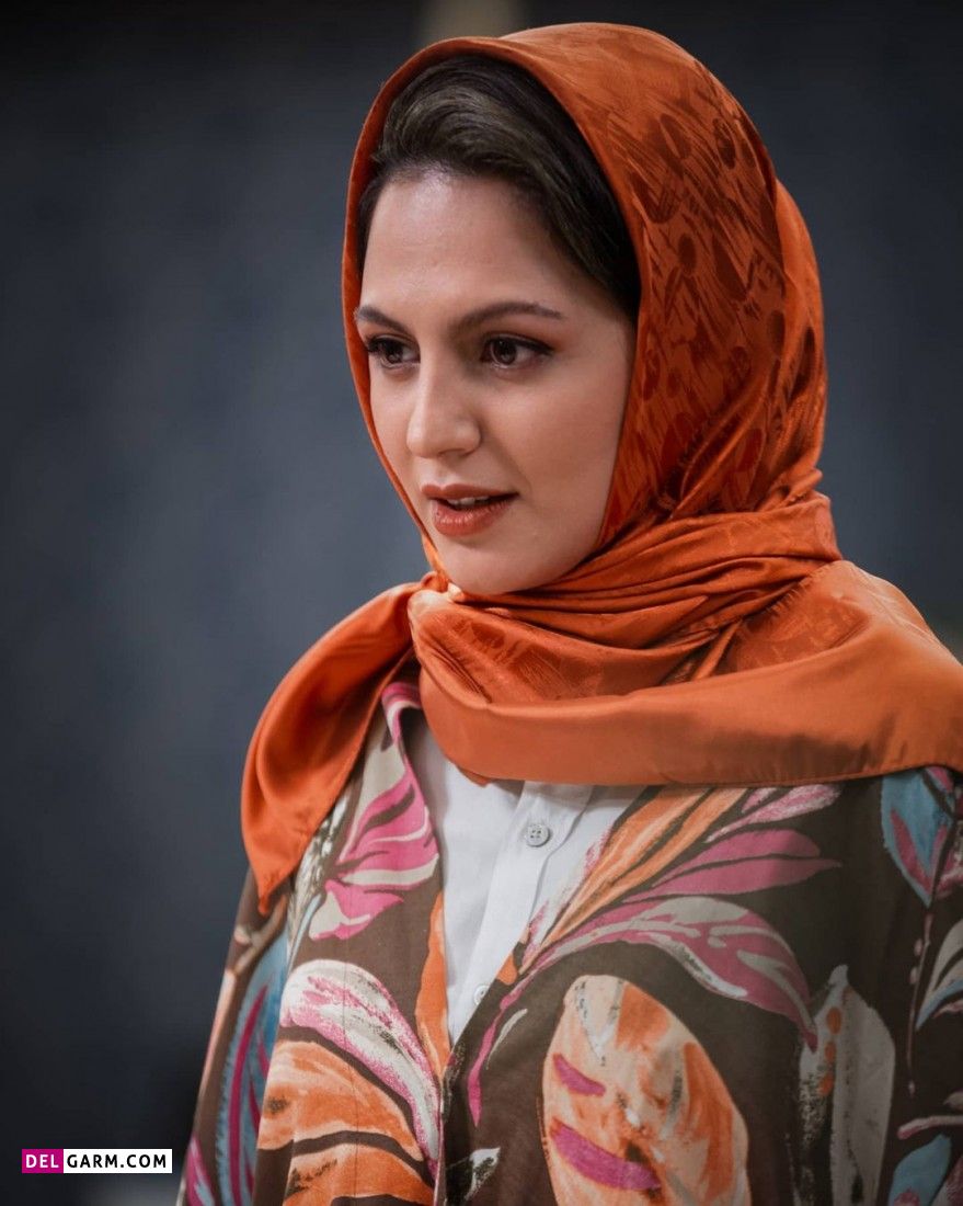 بیوگرافی نیلوفر کوخانی بازیگر نقش رزی در سریال سرجوخه