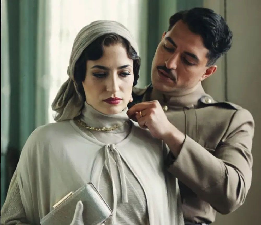 زیبایی وصف ناپذیر همسر بازیگر خاتون در جشنواره فجر!