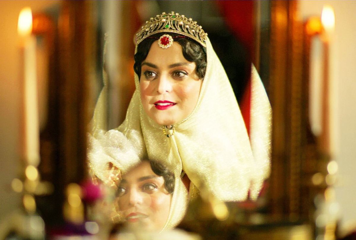 سلفی آینه ای و صمیمی خام بازیگر با بازیگر مرد فرانسوی!