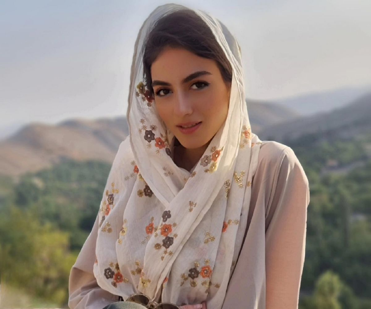 پردیس پورعابدینی