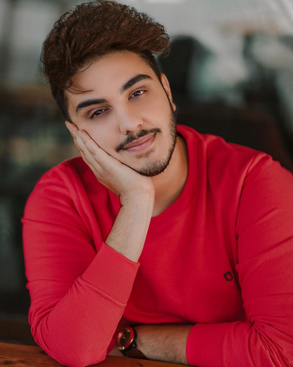 آرون افشار