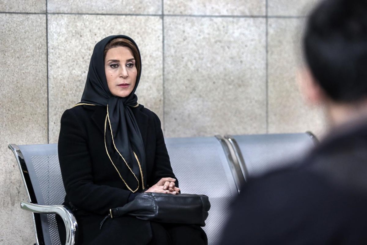 سکانسی جذاب از فیلم مجبوریم با بازی نگار جواهریان