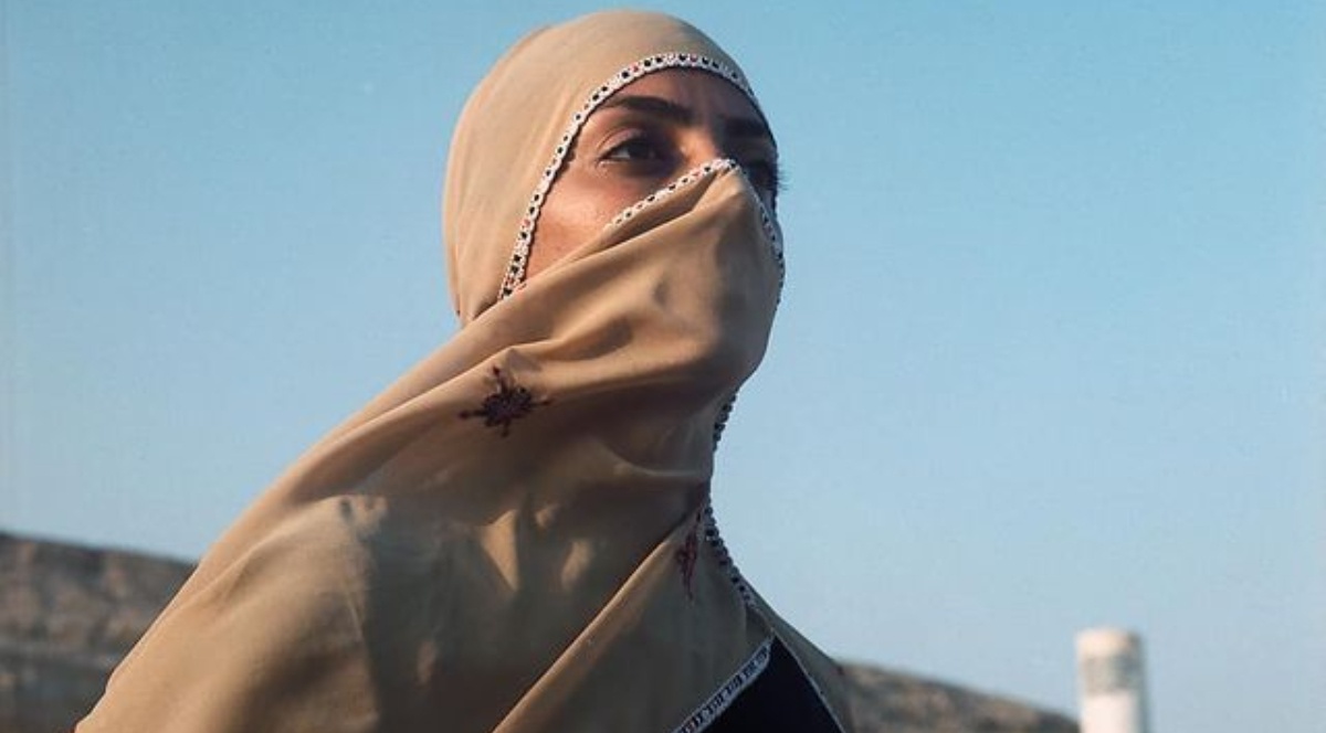 تصویر اولین موج سوار زن ایرانی در نشریات جهان!