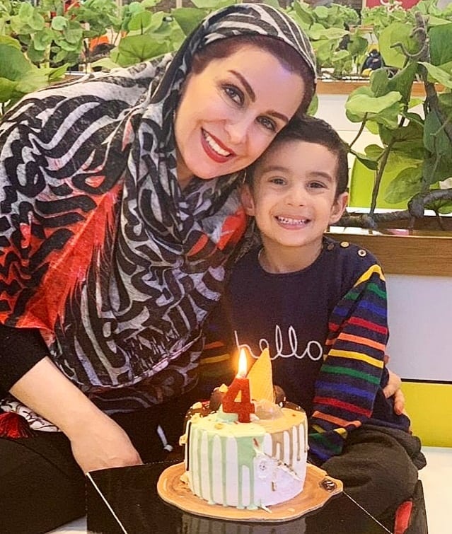 قابی دیده نشده و دلخراش از ماهچهره خلیلی و پسرش پرواز !!