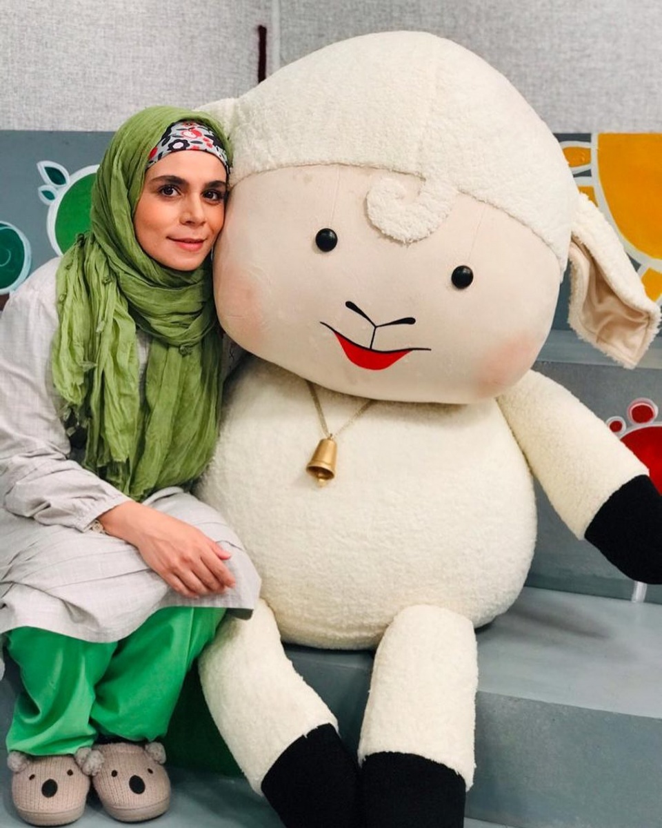 عکس های اینستاگرام مجری خوش صدای برنامه کودک تلویزیون !!