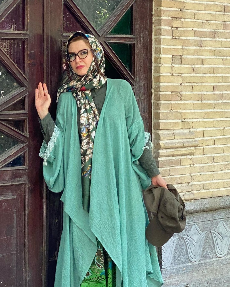 اروپاگردی خاله شادونه و دختر فرنگی طورش مانلی !!