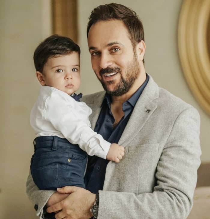 قیافه ی خز و خیل احمد مهرانفر وقتی هنوز مشهور نشده بود !!