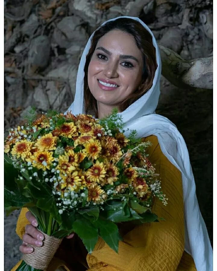 بیوگرافی معصومه بافنده بازیگر سریال تمام رخ / عکس های جذاب