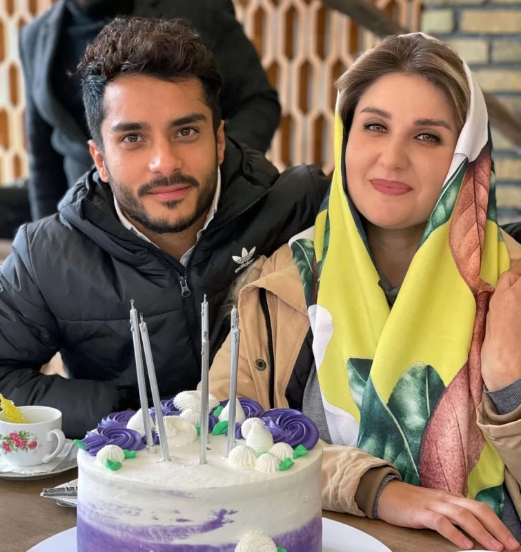 بیوگرافی گلوریا هاردی از نوازندگی در فرانسه تا ازدواج با بازیگر مطرح ایرانی !!