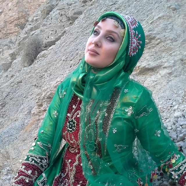 بیوگرافی سولماز حصاری از معلمی تا تلویزیون و مدلینگ + تصاویر جذاب