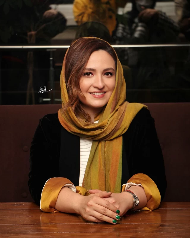 گلاره عباسی