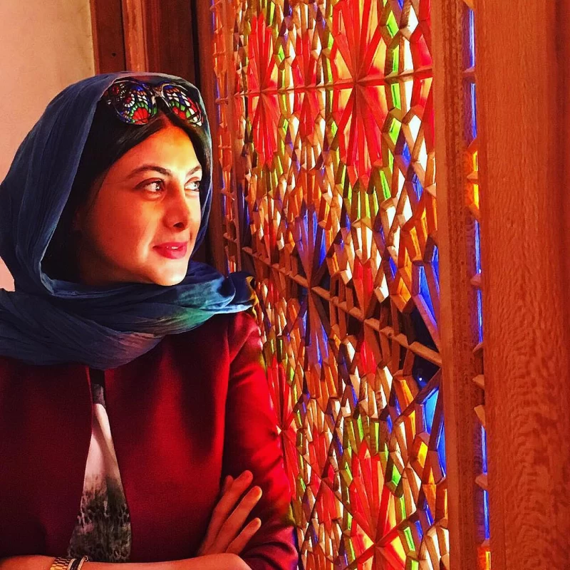 بیوگرافی آزاده صمدی