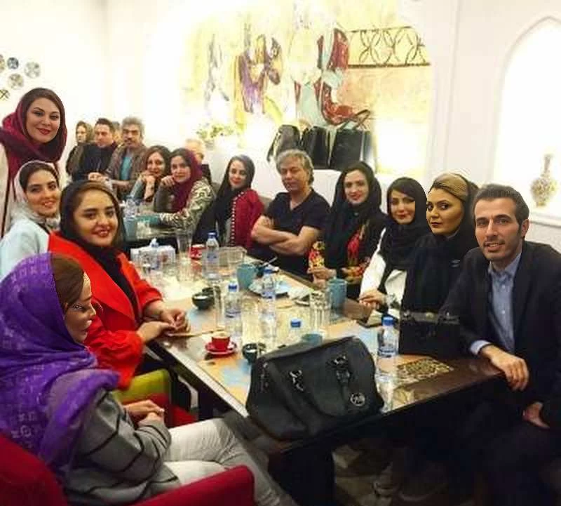 دورهمی خیلی شلوغ بازیگران در رستوران لاله اسکندری از نرگس محمدی تا الناز حبیبی