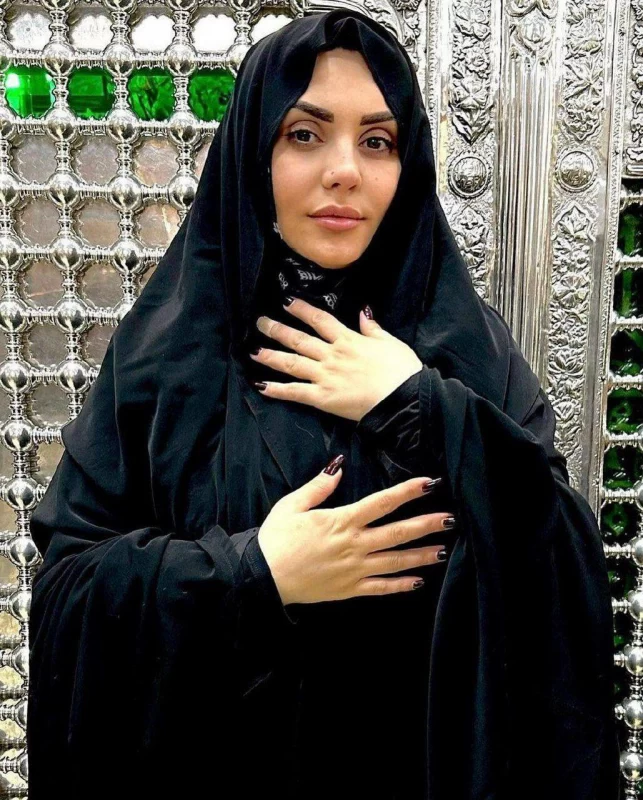  شبنم تووزلو