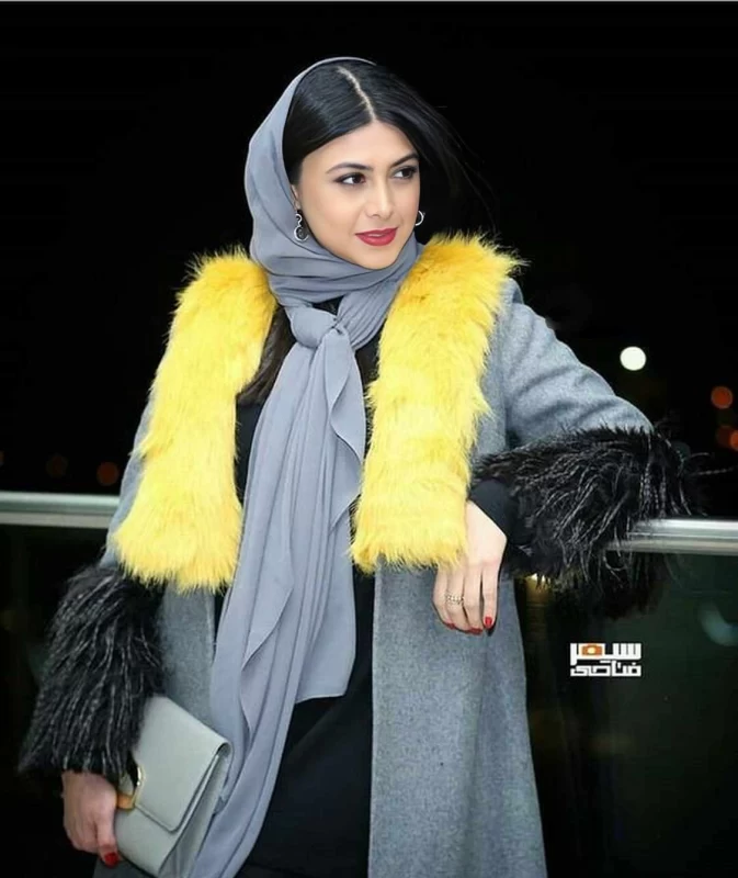 آزاده صمدی