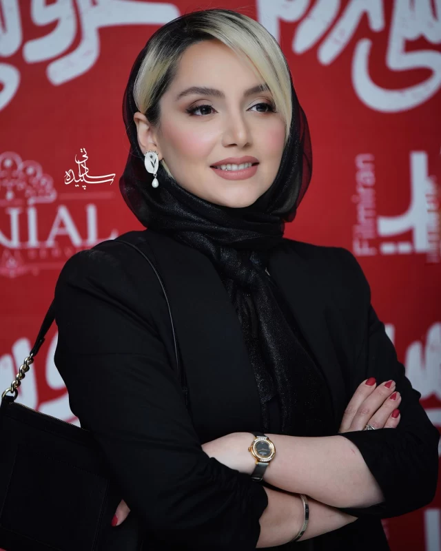 نازنین بیاتی 