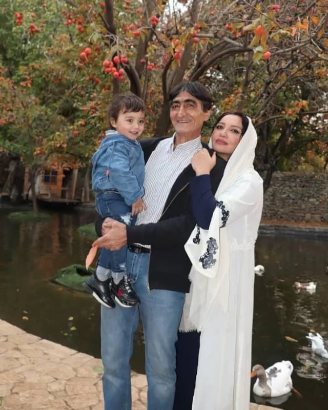 بیوگرافی ناصر محمدخانی