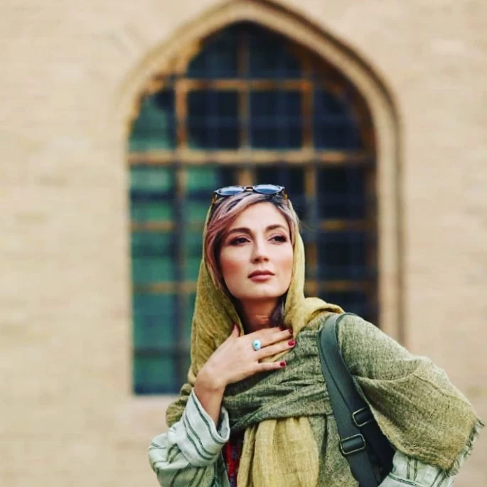 زندگی حدیث میرامینی